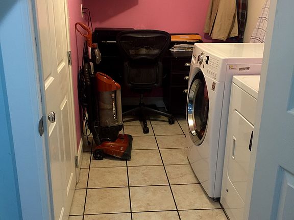 3rd image of 3486 Wilson Ave SW