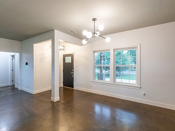 5th image of 901 Kelley Ln