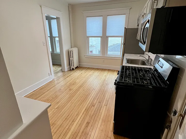 1202 Union St #1 — Photo 6