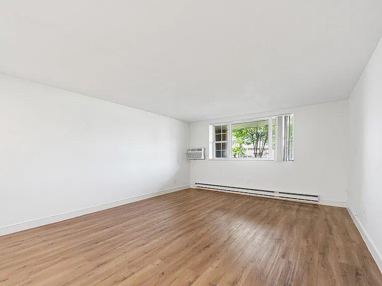 ReNew Waltham — Photo 12