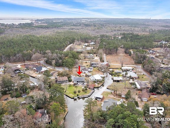 3rd image of 3721 Gulf Ct