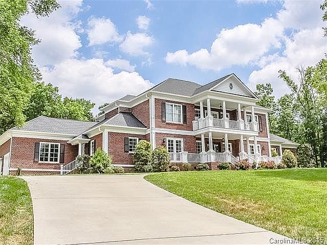 1st image of 4825 Parview Dr