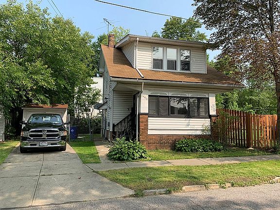 2nd image of 15411 Aspinwall Ave