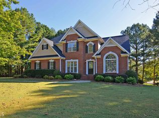 35 Cove Dr, Newnan, GA 30263