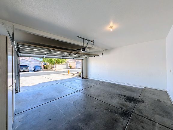 4th image of 3548 W Whispering Wind Dr