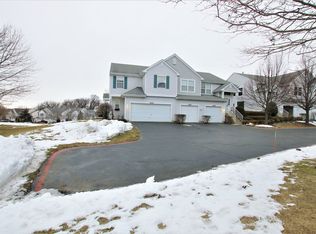 2085 Orchard Ln, Carpentersville, IL 60110