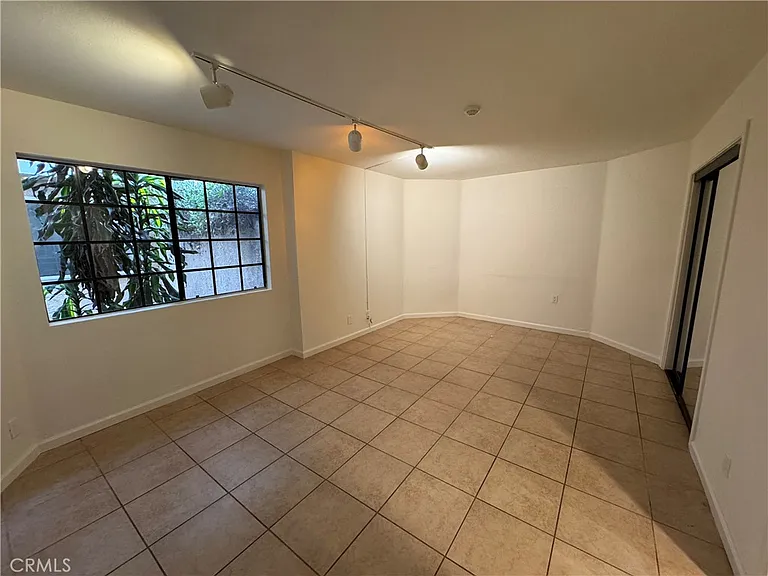 524 S Catalina Ave #A — Photo 22