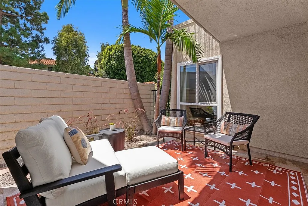 1 bed, 866 sqft, $2,995 — Photo 4