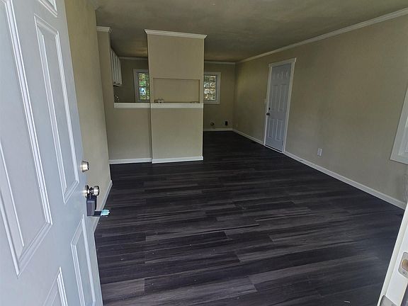 2nd image of 1126 Foster Cir
