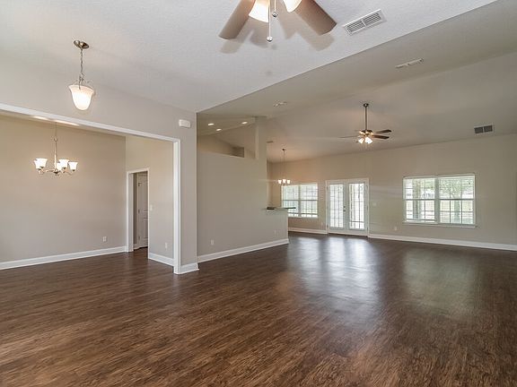 2nd image of 3162 Silverado Cir