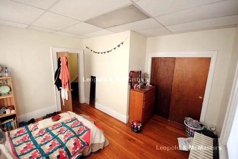172 Bigelow St — Photo 2