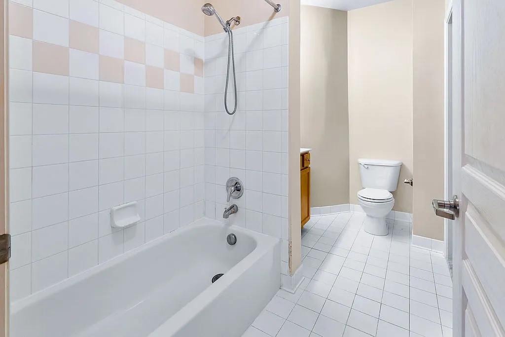 1 bed, 746 sqft, $2,100 — Photo 4