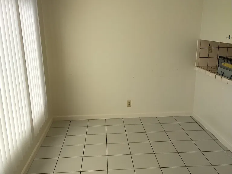 7525 Geary Blvd #1 — Photo 5