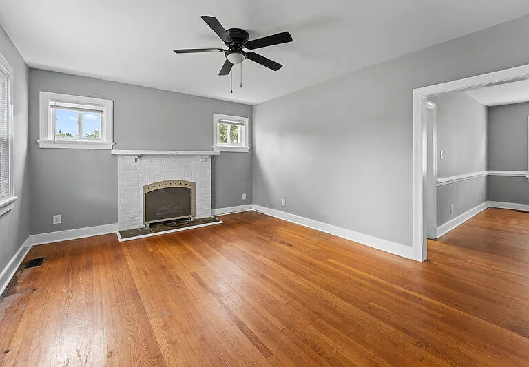 2501 Williams St — Photo 10