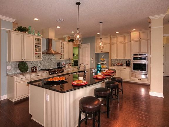The Thornwood - Kitchen