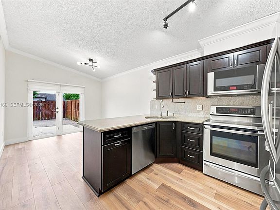 5th image of 18751 NW 84th Pl APT 505-5