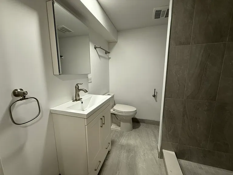 1S526 Nimitz Rd — Photo 11