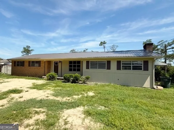 727 Old Nunez Rd, Swainsboro, GA 30401