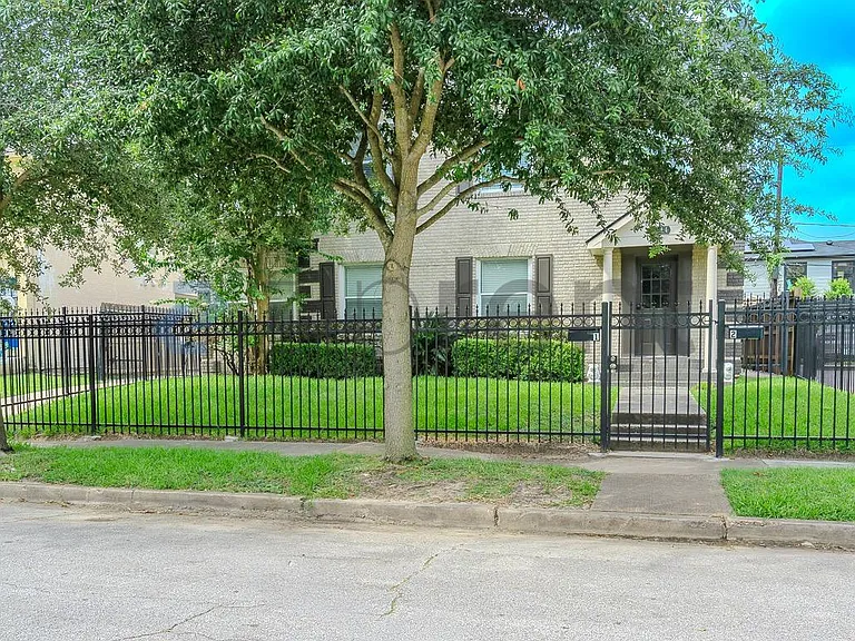 2714 Palm St #2 — Photo 2