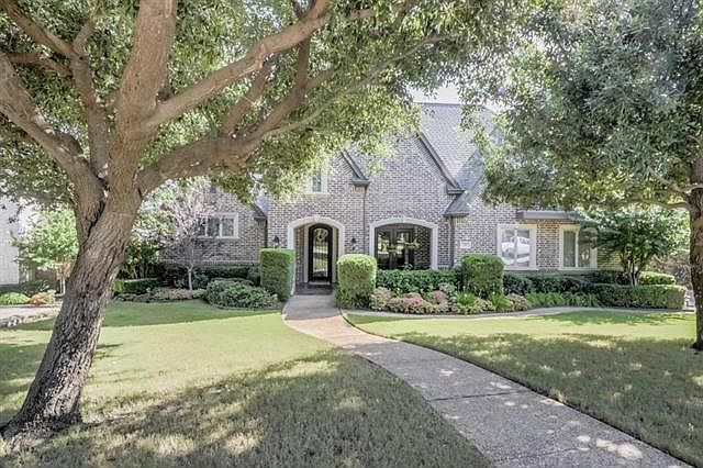 1st image of 727 Winding Bend Cir