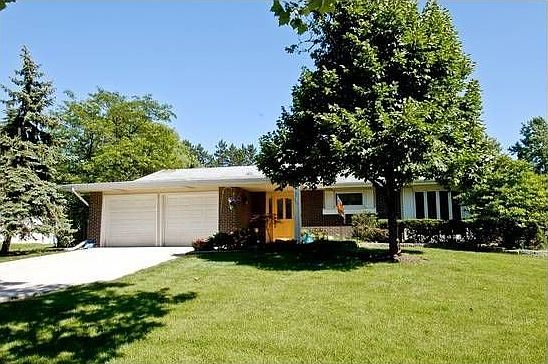 1st image of 20W573 Glen Pl