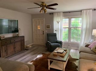 17 Twelve Oaks Ter, Greenville, SC 29615