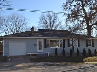 1801 E 3rd St, Sterling, IL 61081