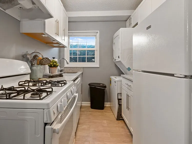 2301 Farrington Ave #104 — Photo 11