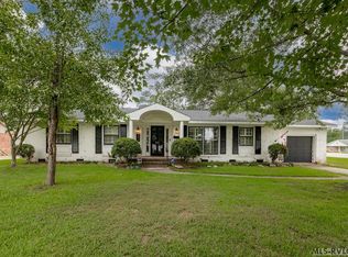 521 Rapids St, Roanoke Rapids, NC 27870