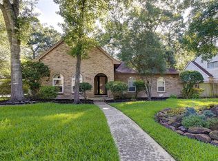 925 Manchester Dr, Conroe, TX 77304