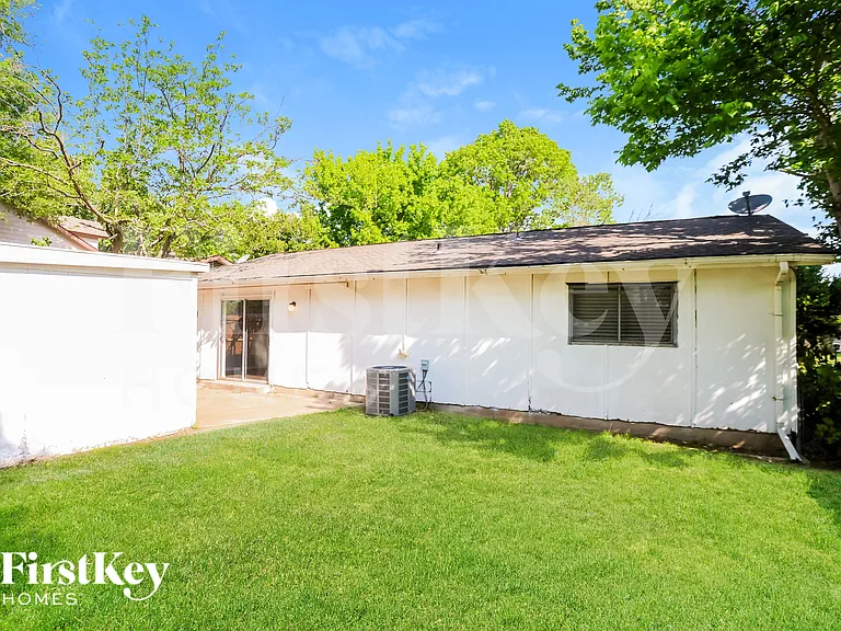 908 Wandering Way Dr — Photo 17