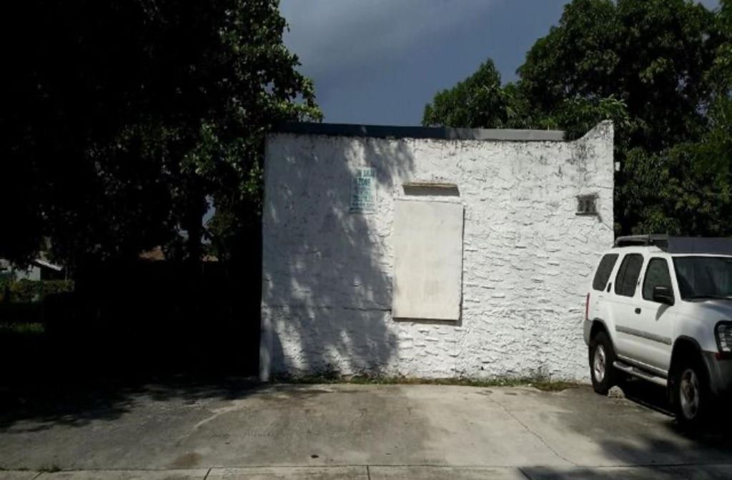 237 NW 11th Street, photo 2