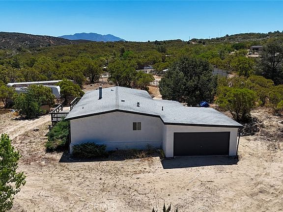2nd image of 59895 Anzanita Ln