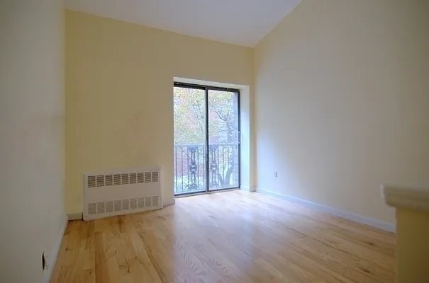 Rented by MNS | media 17