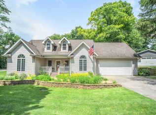 7036 Division Ave, Delton, MI 49046