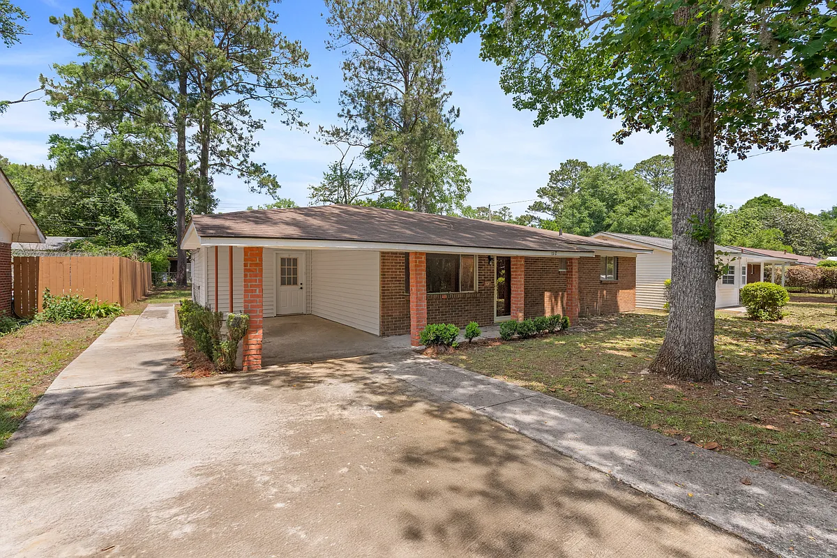 Building Photo - 112 Cedar Grove Rd