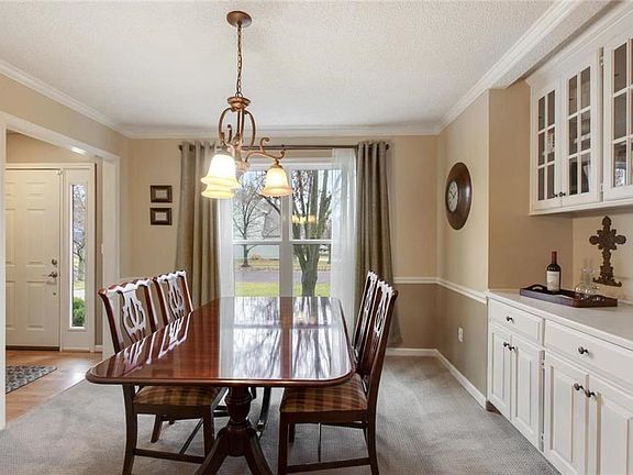 4th image of 5801 W 152nd Pl