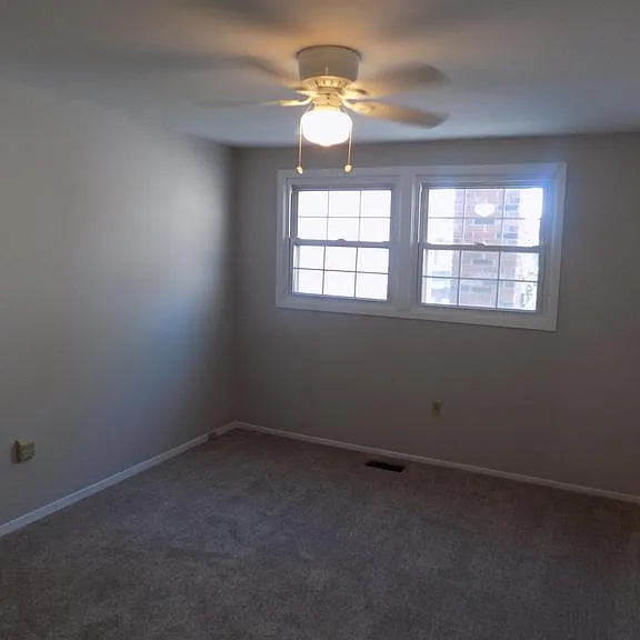 702 Towne Center Dr — Photo 41