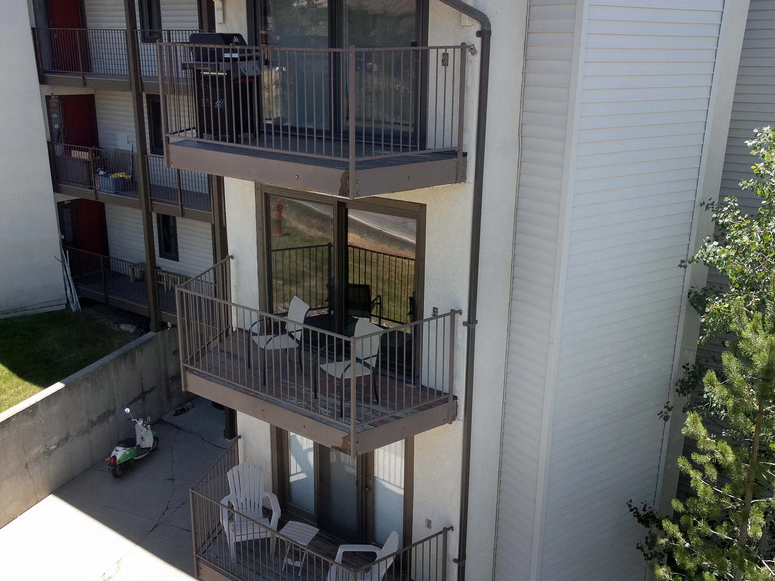 2 bed, 764 sqft, $3,000 — Photo 4