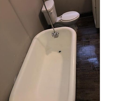 5th image of 6326 Vinewood St APT 2