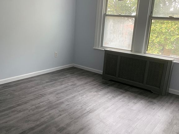 3rd image of 3531 Englewood St Floor 2