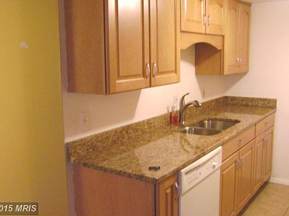 5th image of 14817 Bryan Ct