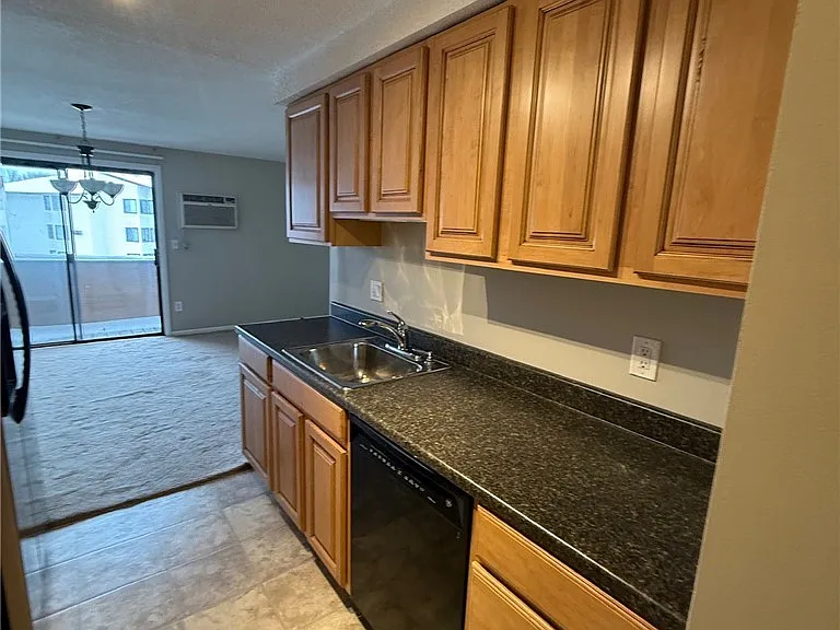 505 Village Blvd — Photo 9