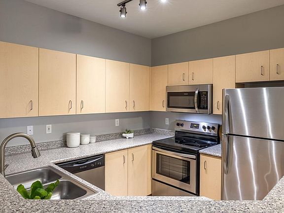 3rd image of 5395 SE Lone Oak St #1212
