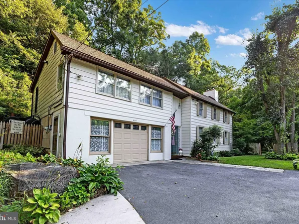 606 Freeland Rd, Freeland, MD 21053