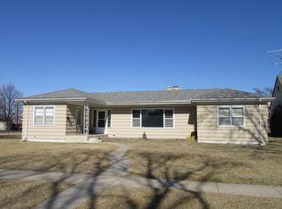 1522 W 1st St, Grand Island, NE 68801