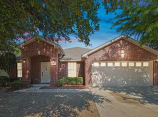 2311 Bantry Ln, Arlington, TX 76002