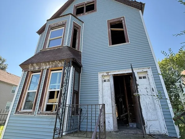 4025 W Wilcox St, Chicago, IL 60624