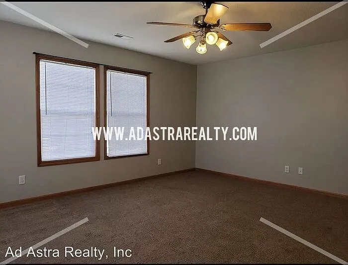 704 Meadow Ct #A — Photo 7