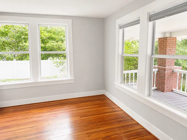413 W North Bay St — Photo 19